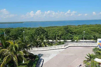 Sol Y Mar Condo Cancún